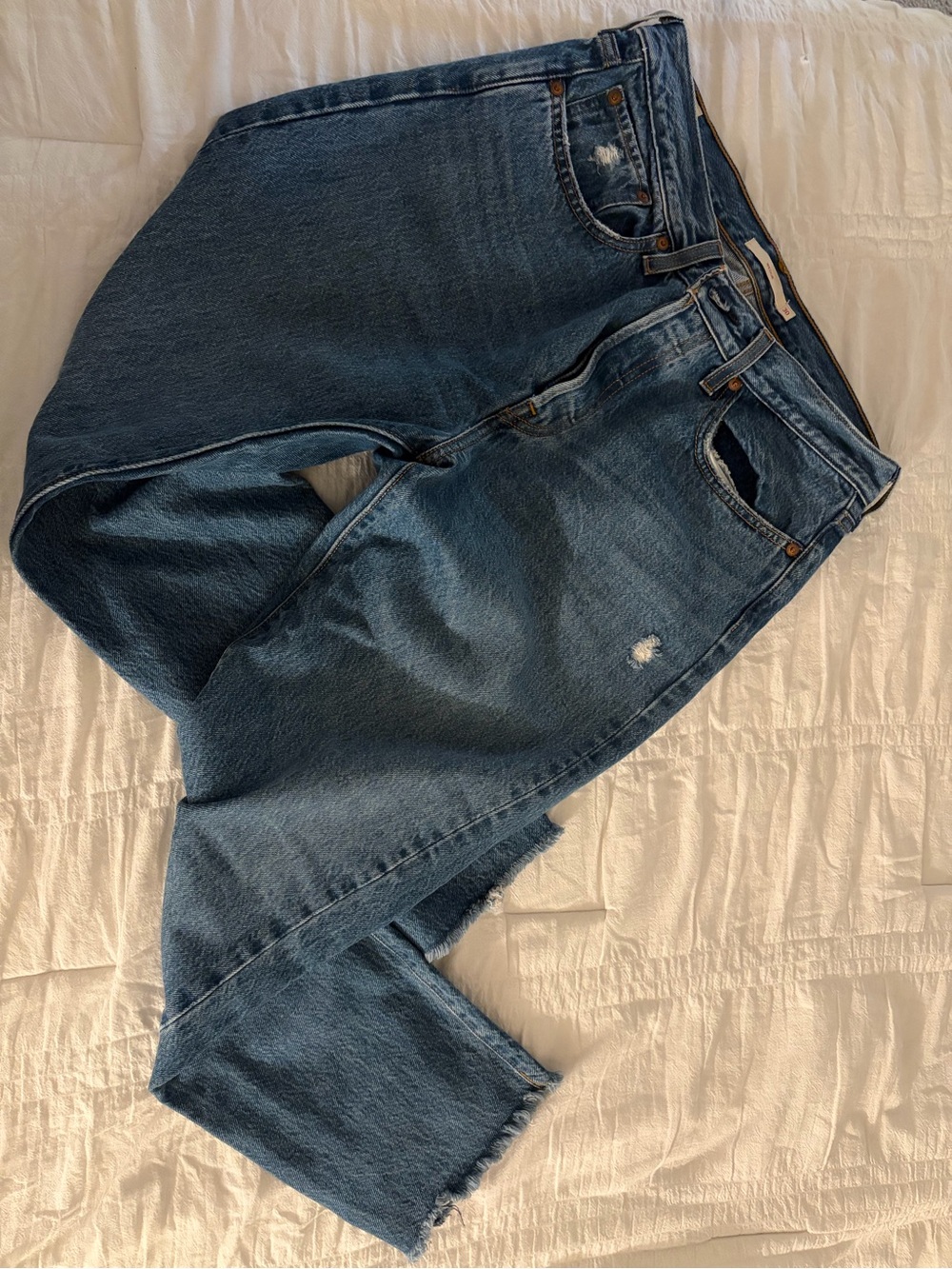 Levi's Wedgie Distressed Blue Cropped Ankle Jeans